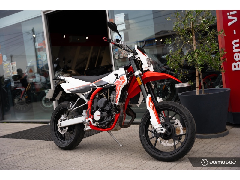 SM 125 R