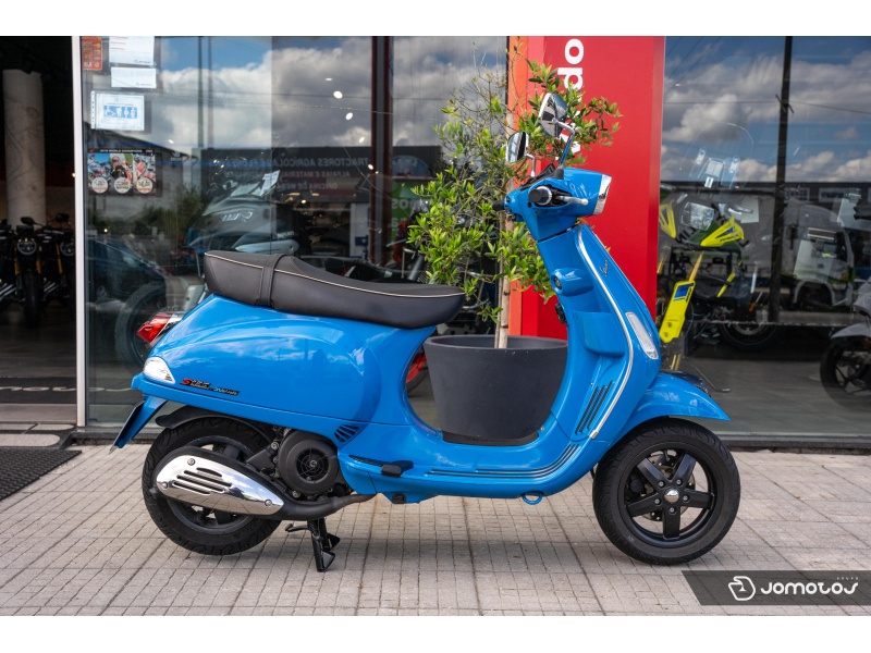 VESPA PRIMAVERA 125