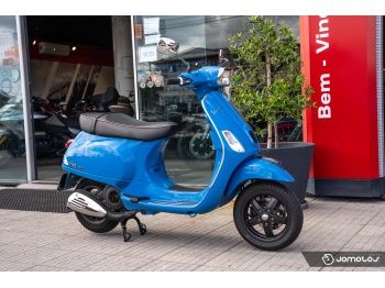 VESPA PRIMAVERA 125