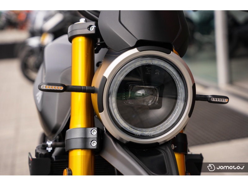 SEIEMMEZZO SCR 650