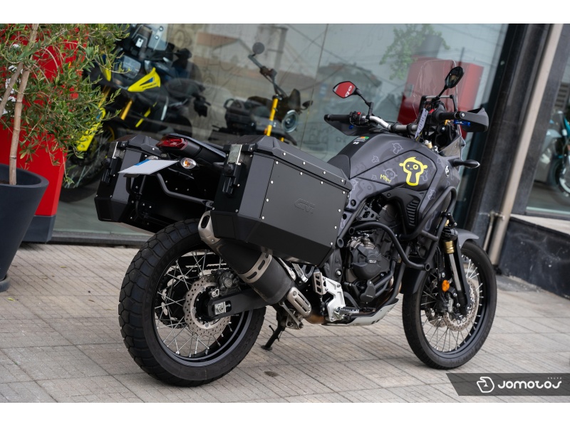 Tenere 700