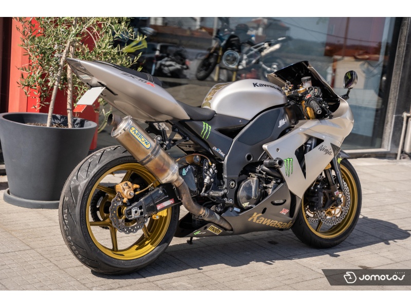 NINJA ZX10-R